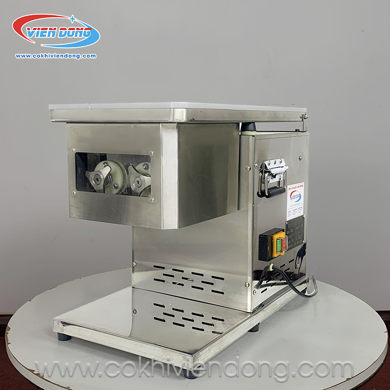 Máy thái thịt bò tươi sống